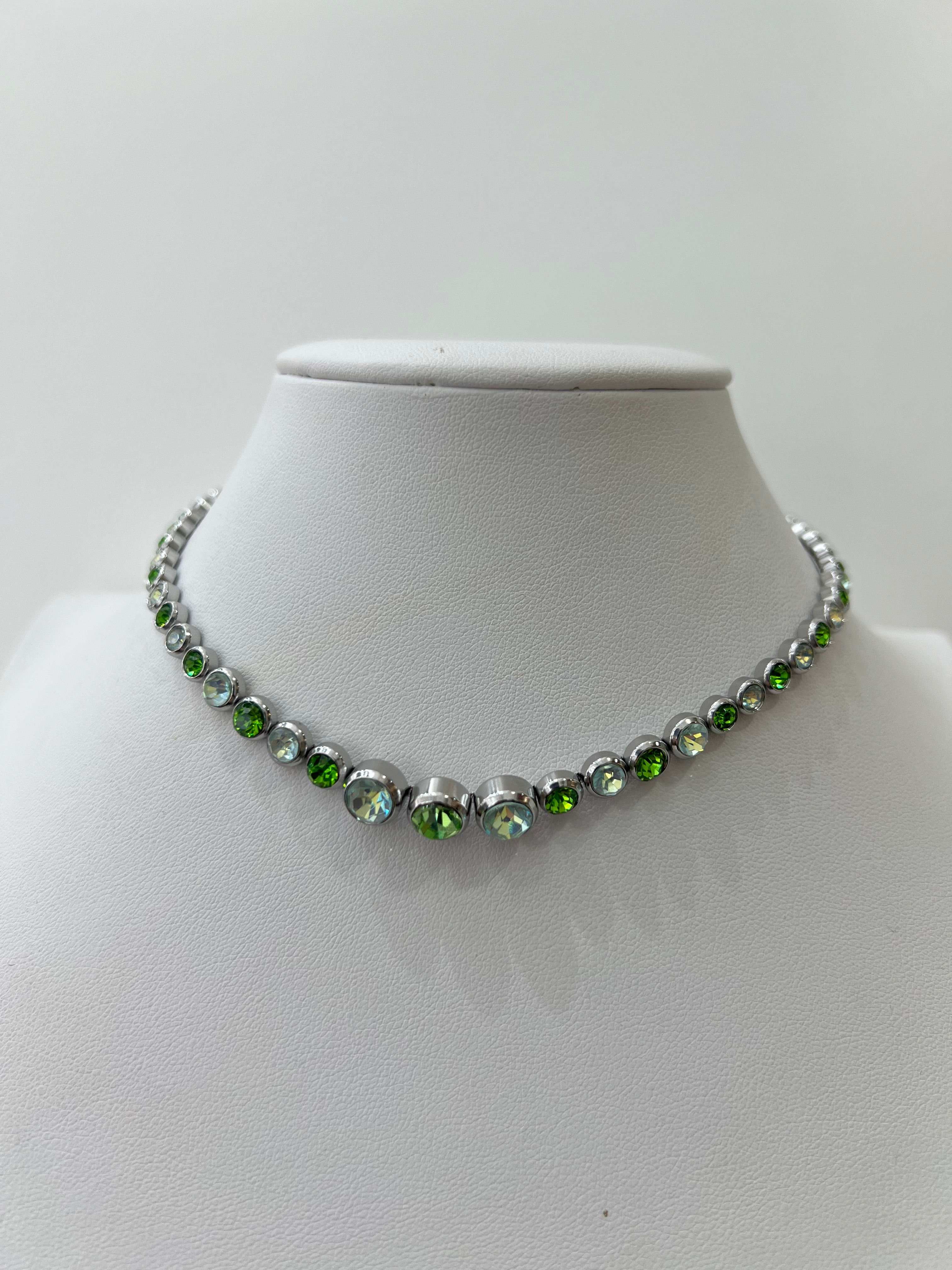 Collana evelin