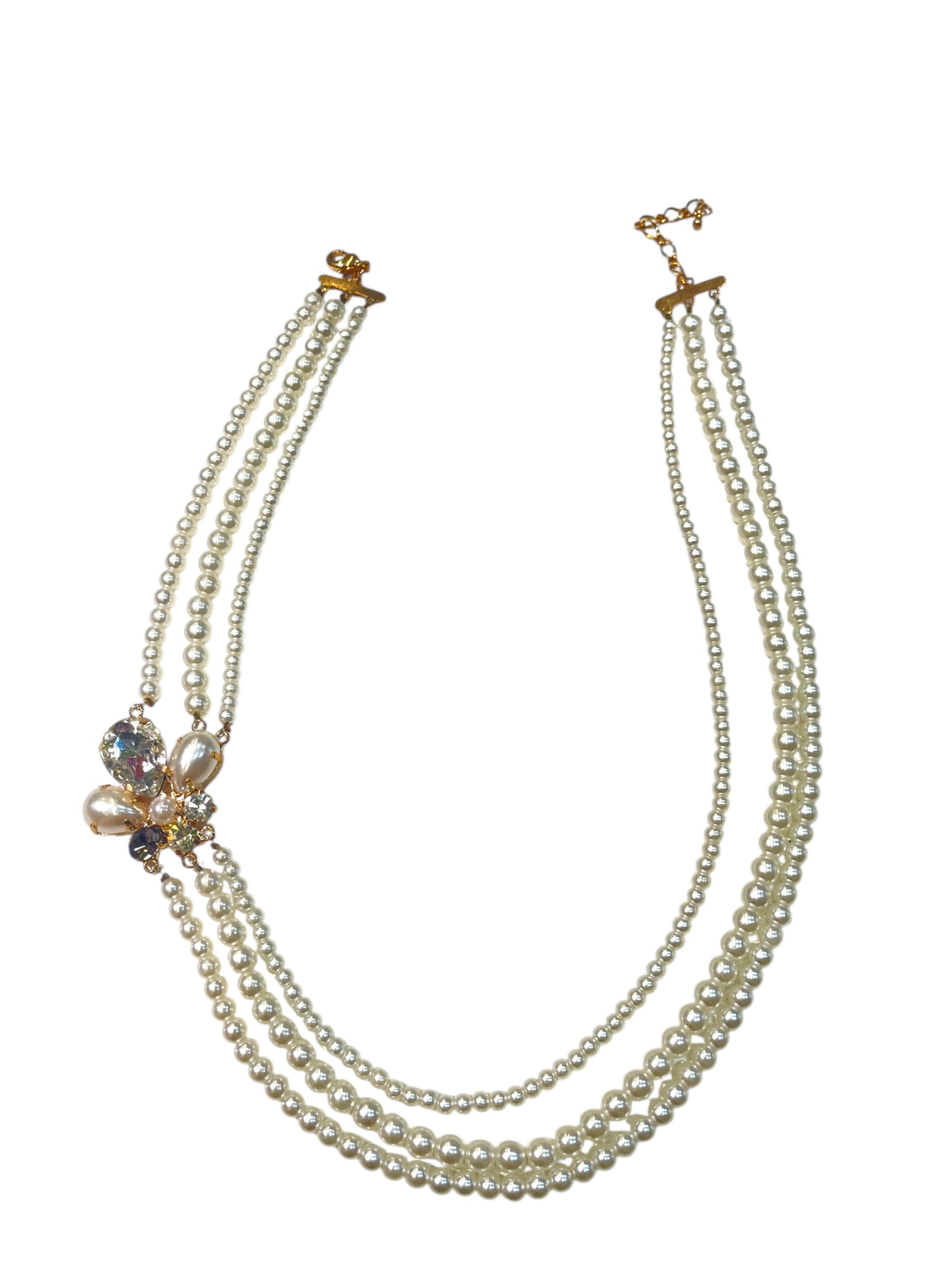 Collana perle mezzo fiore