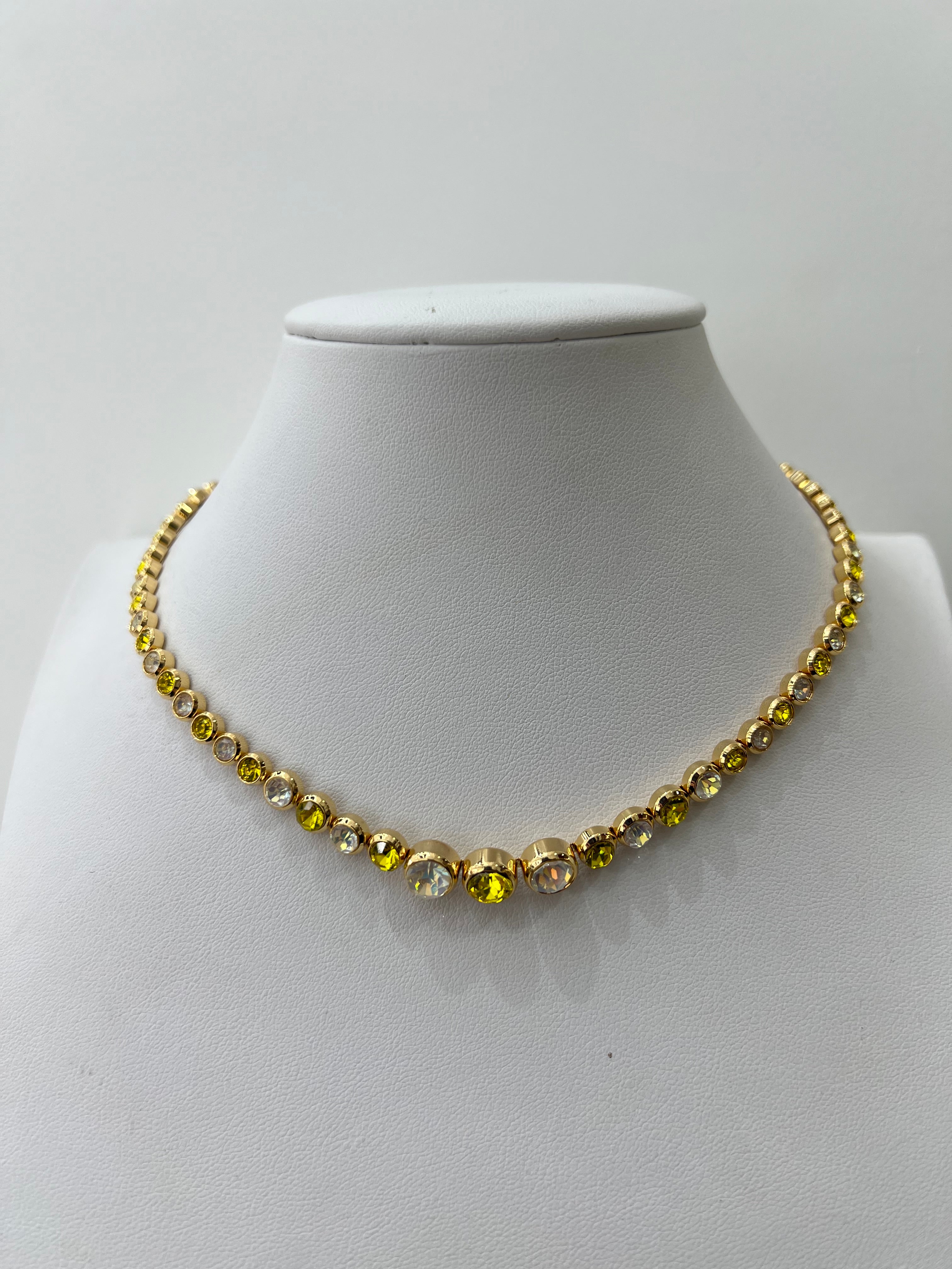 Collana evelin