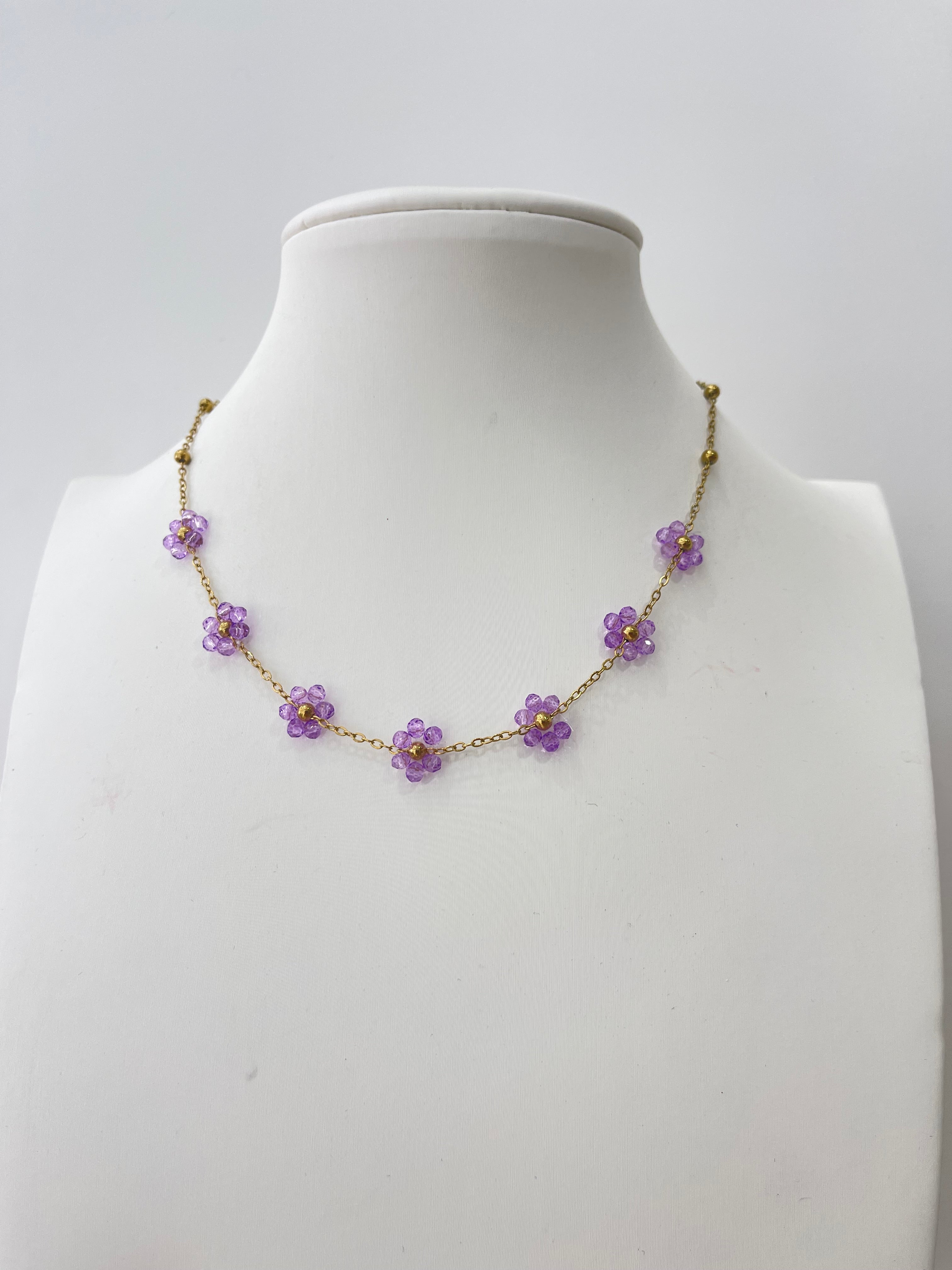 Collana fiorita