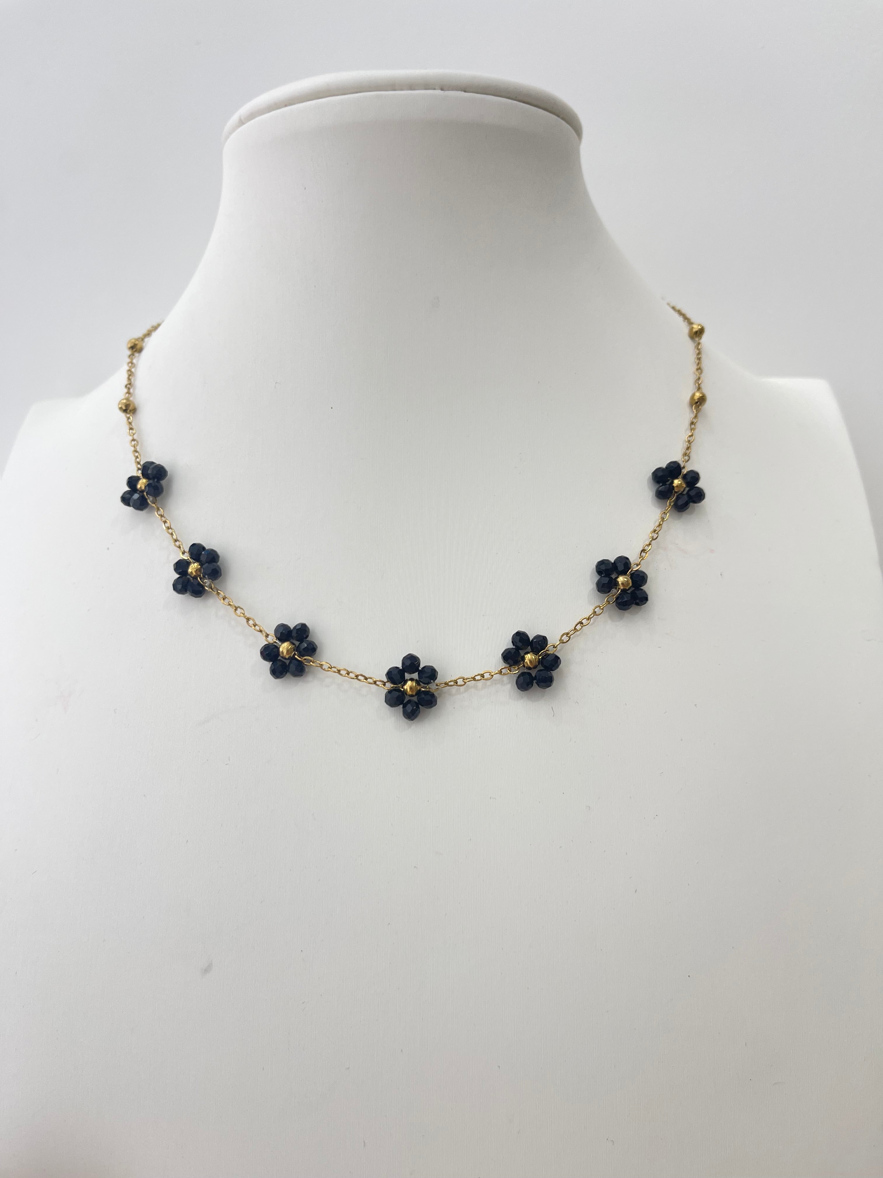 Collana fiorita