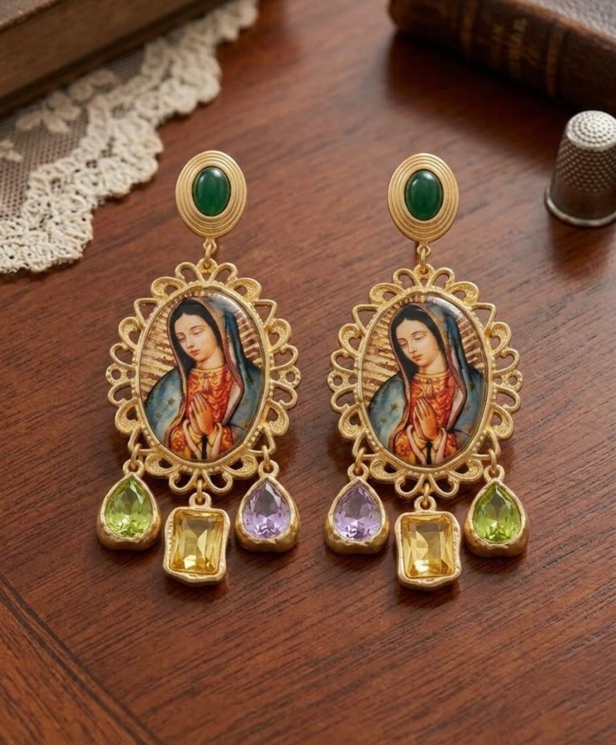 Orecchini Regina Sacra