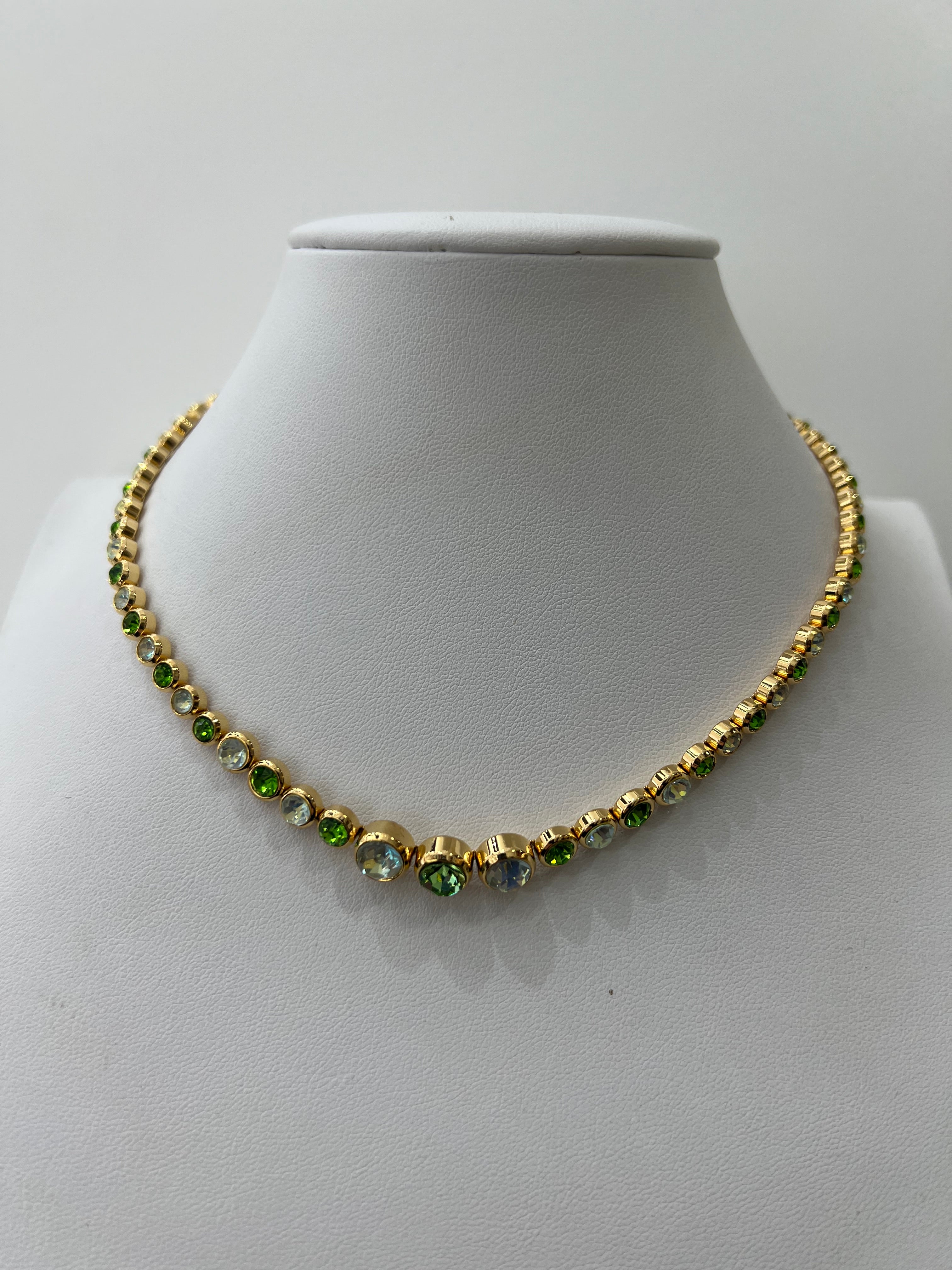 Collana evelin