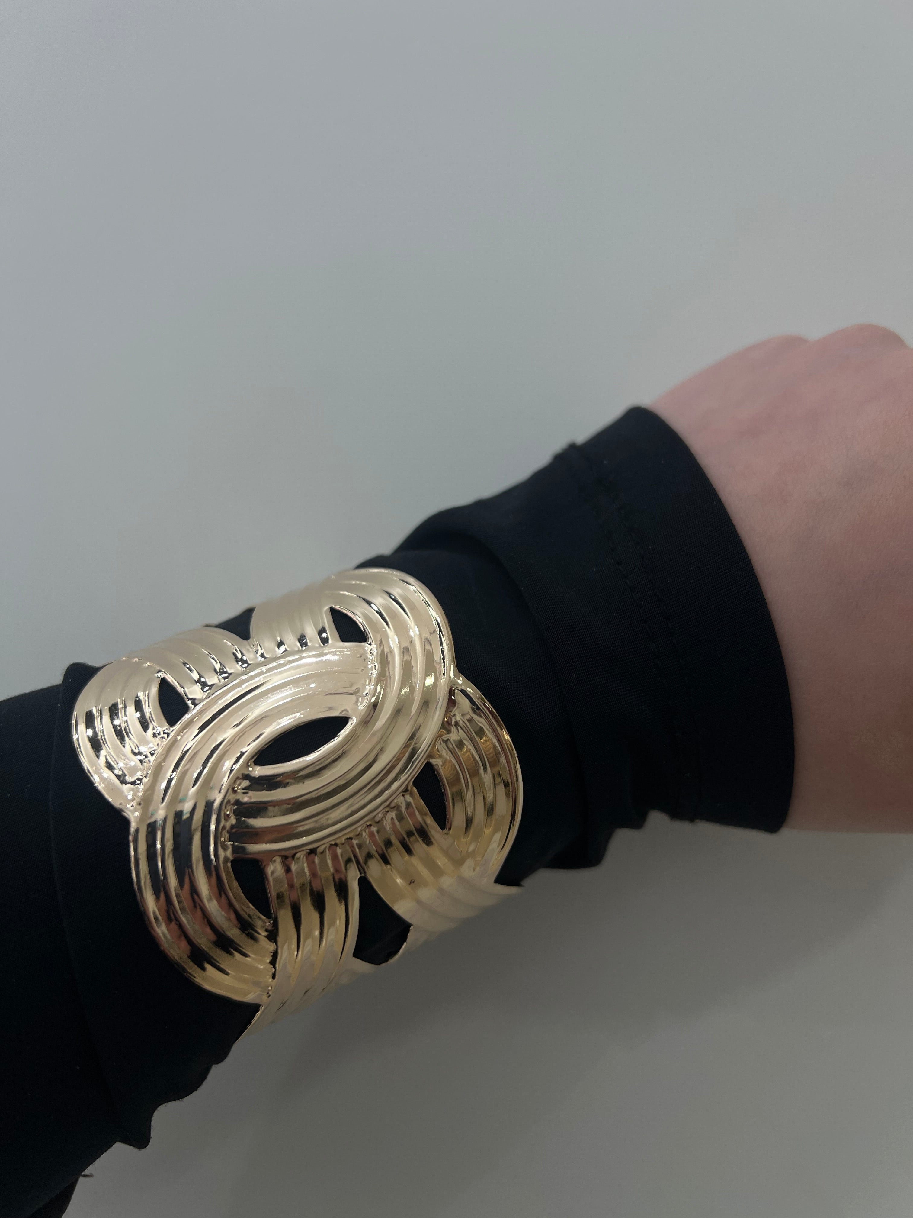 Bracciale schiava forato