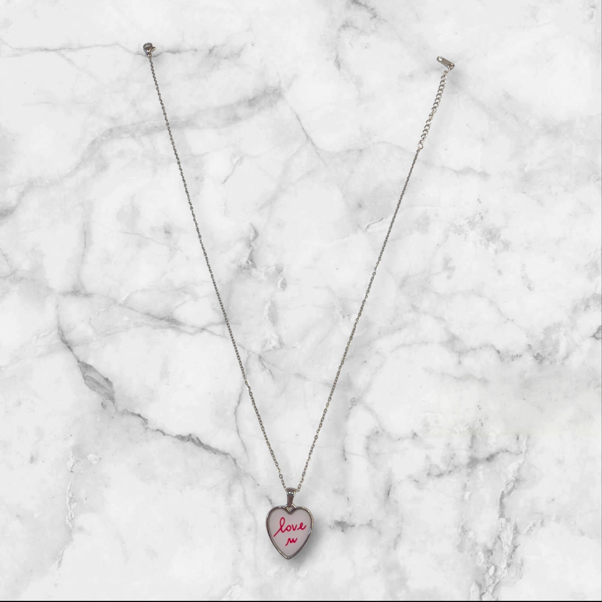 Collana love u