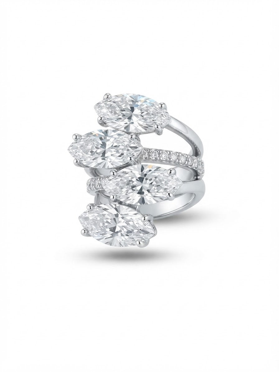 Anello 4 diamanti