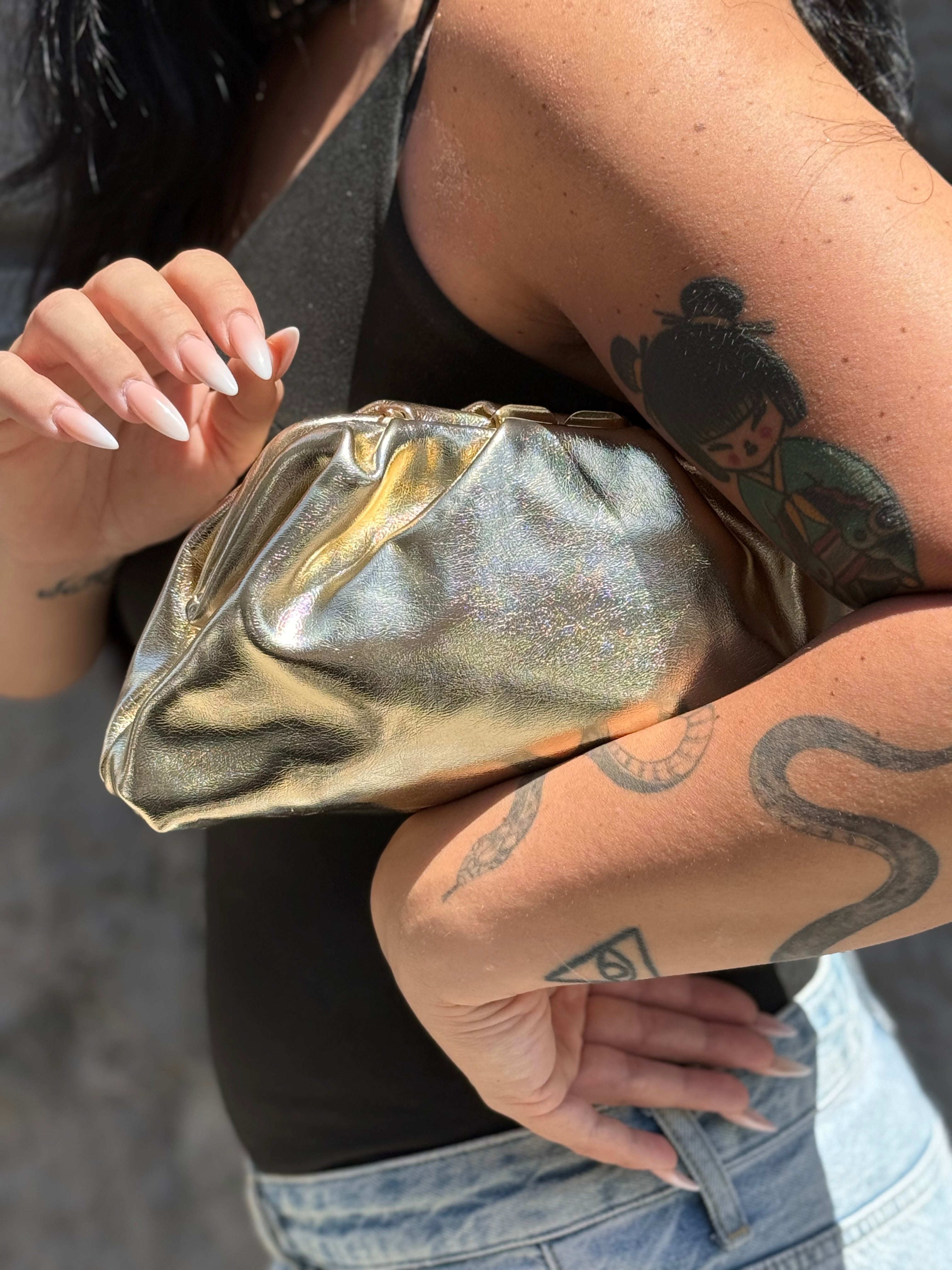 pochette sauvage