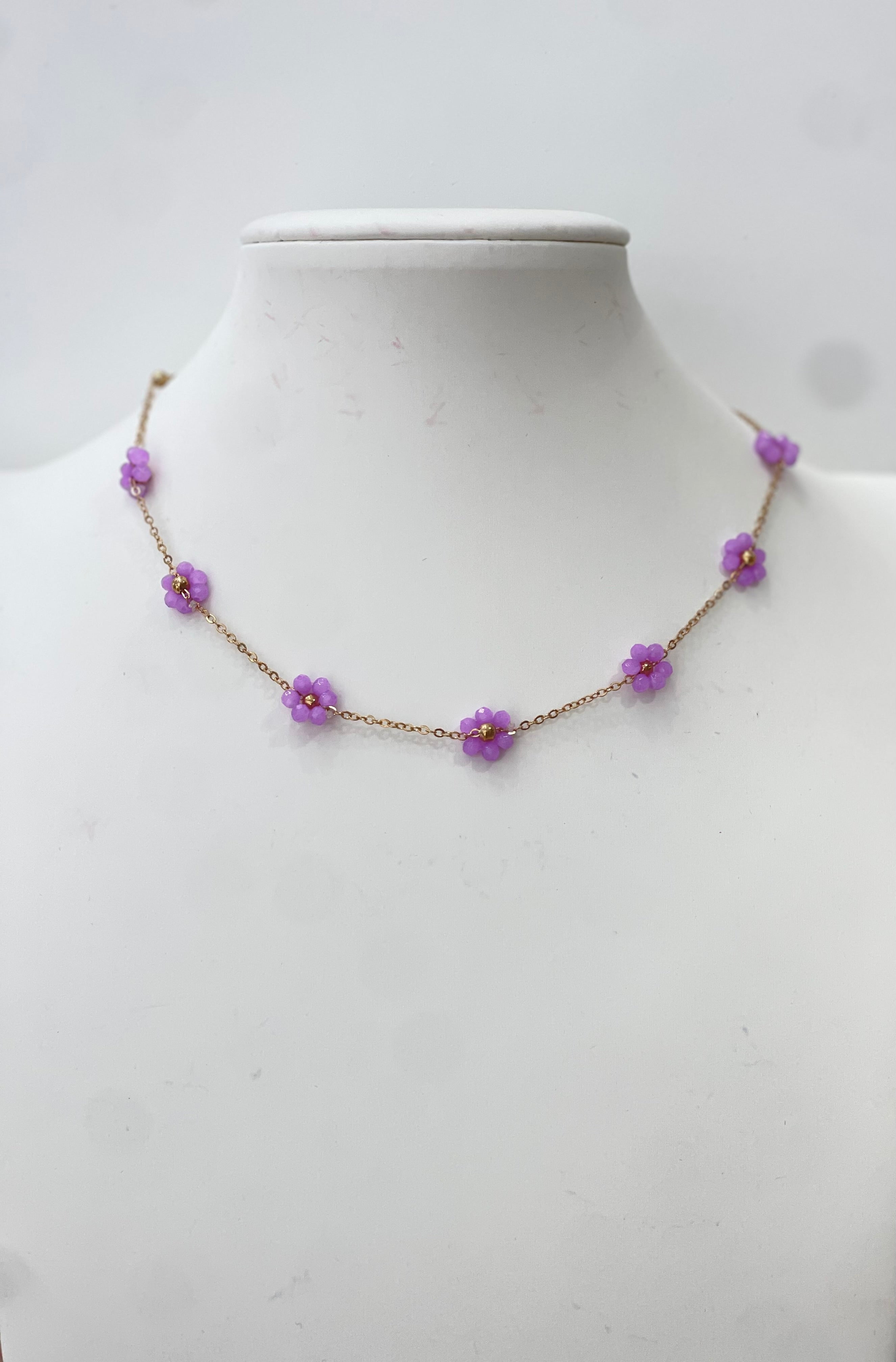 Collana fiorita