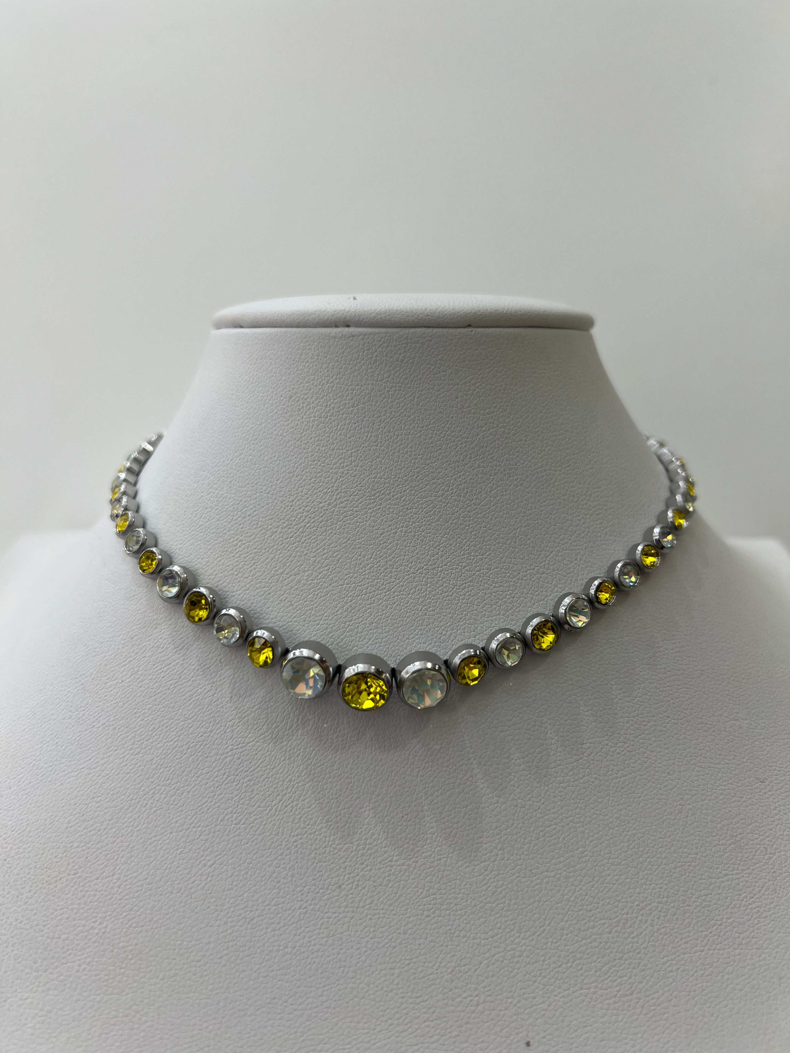 Collana evelin