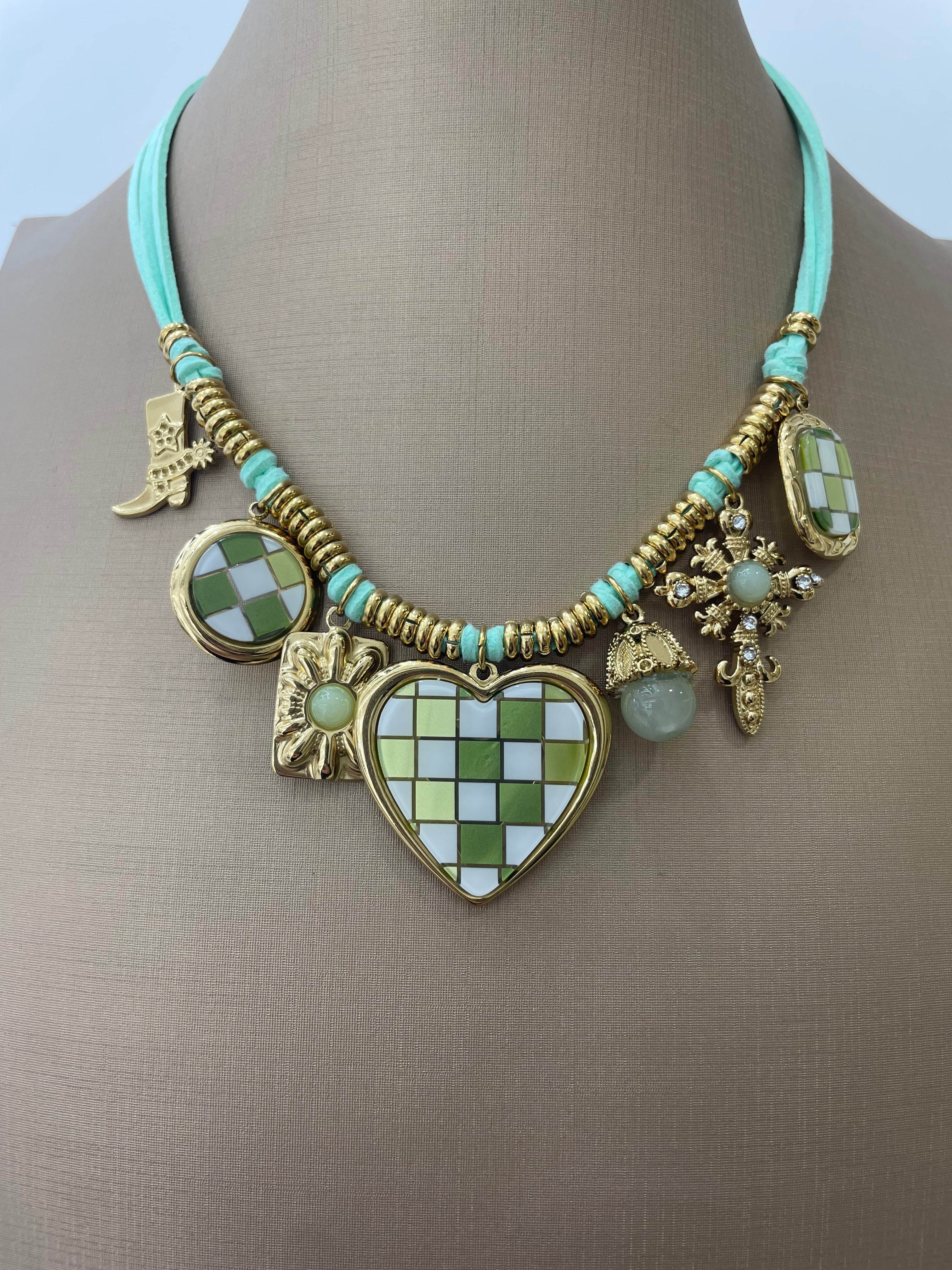 Collana Wonderland