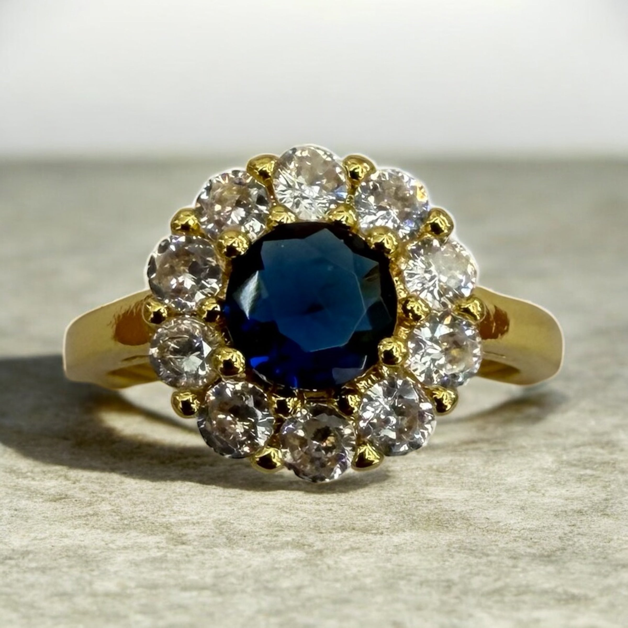 Anello Diana